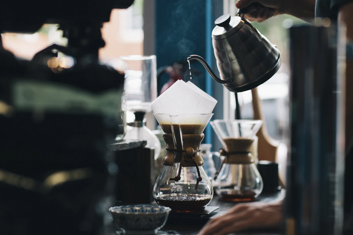 Koffieboerderij met schaduwboomen